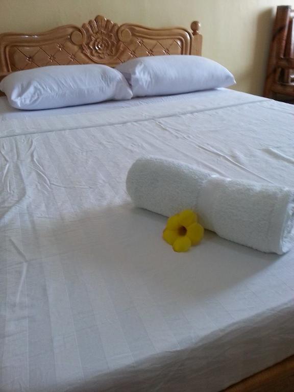 Rama International Beach Resort Botolan Bilik gambar