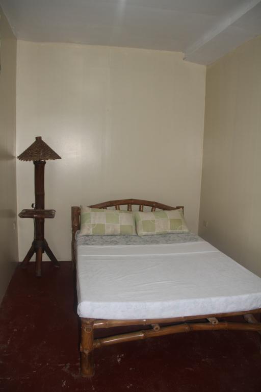 Rama International Beach Resort Botolan Bilik gambar