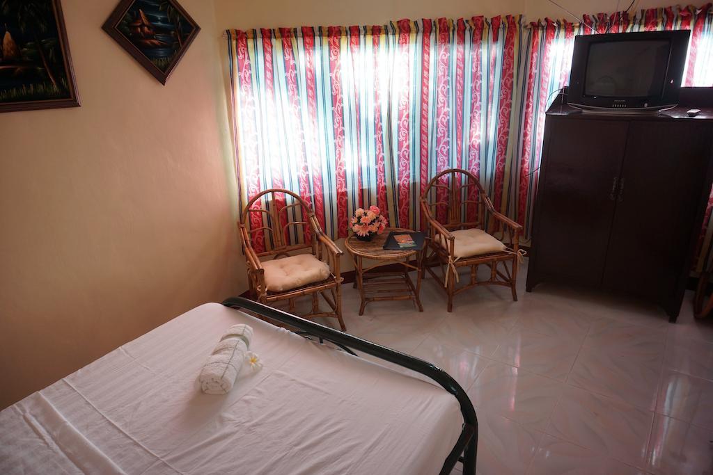 Rama International Beach Resort Botolan Bilik gambar