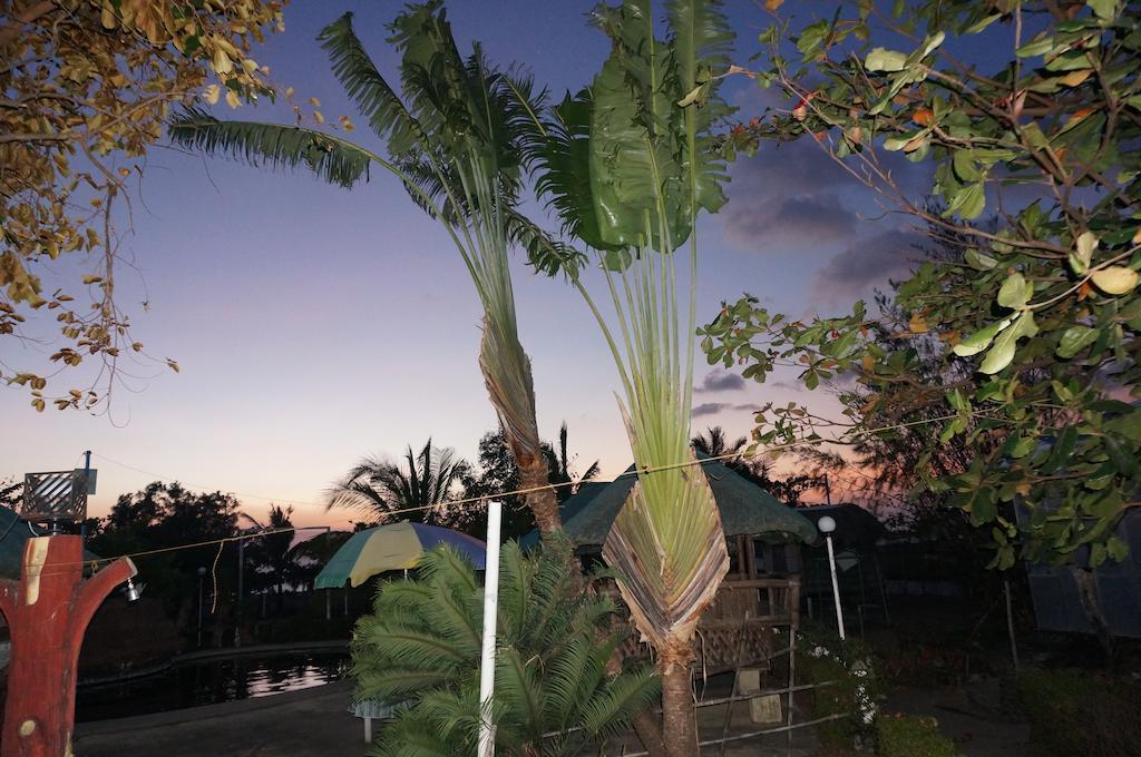 Rama International Beach Resort Botolan Luaran gambar
